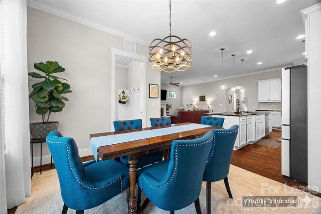 Building Photo - 522 Spring Landing Dr