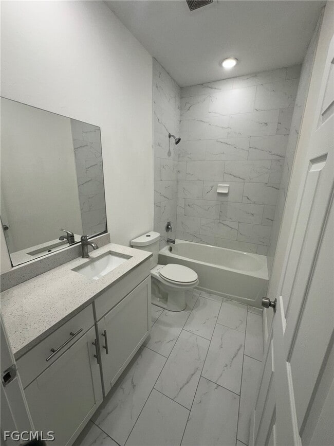 Building Photo - 5134 Bristo St