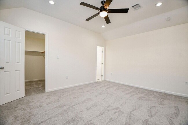 Building Photo - 10402 Kirkhall Dr