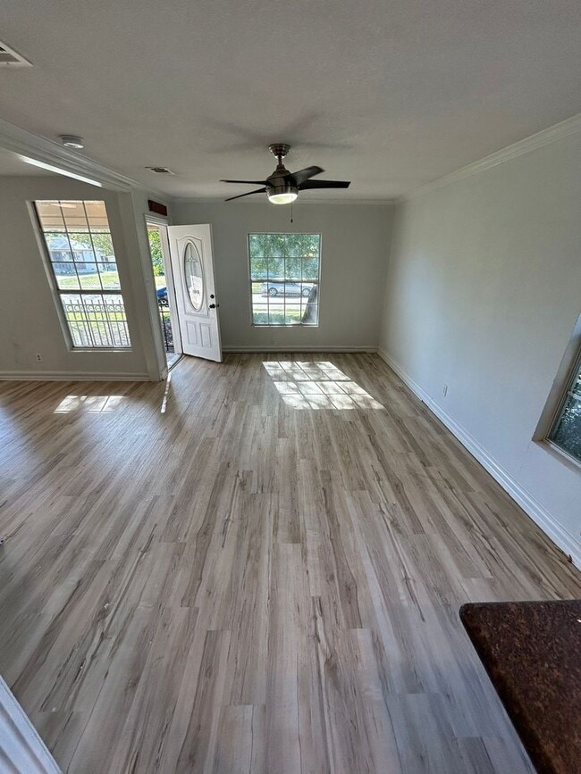Building Photo - A hassle-free lifestyle