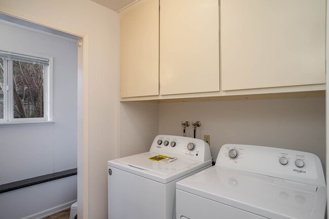 Building Photo - 2404 182nd Ave NE