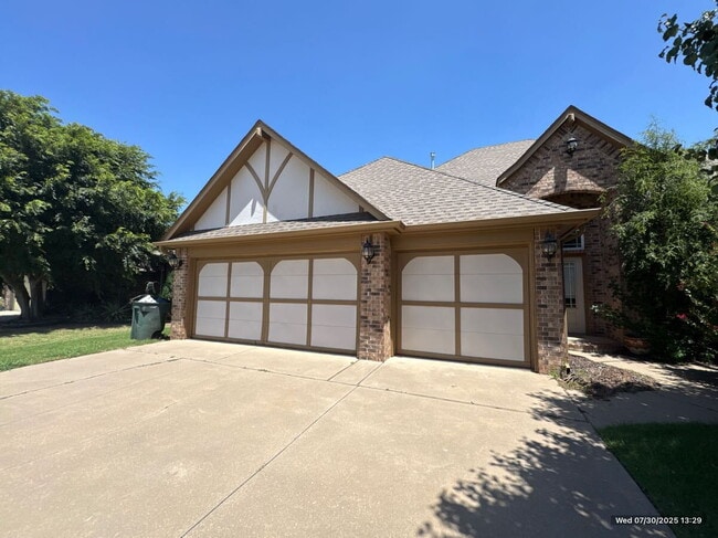 Primary Photo - Stunning 3-Bedroom Home with Modern Amenities