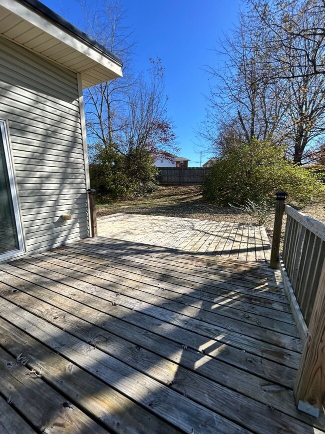 Building Photo - 2128 Fir St