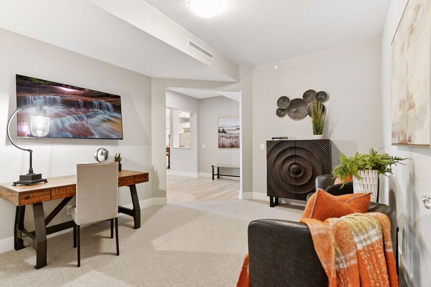 Designated space for home office, yoga room, flex space - 222 Ferndale Rd S