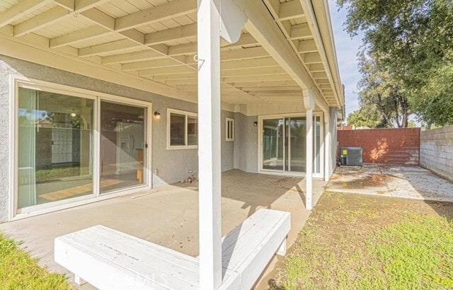 Building Photo - 11325 Rockridge Ln