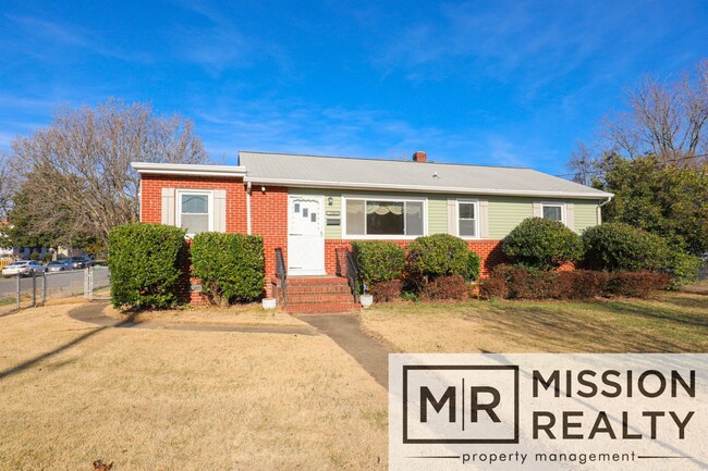 Primary Photo - 3 BED 1 BATH RANCH HOME IN MECHANICSVILLE