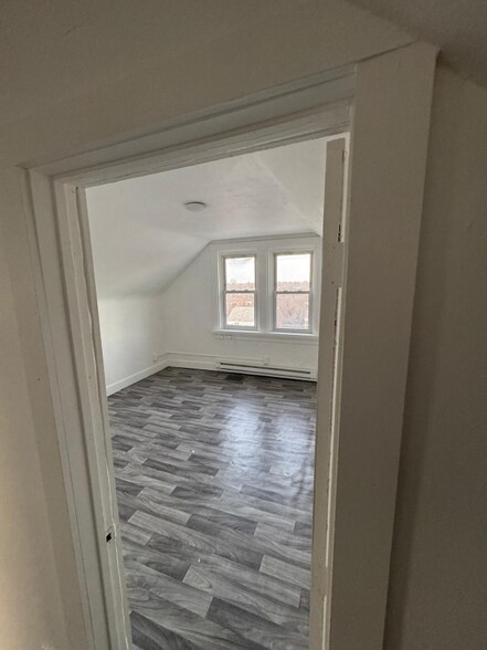 Building Photo - 4228 Greensburg Pike