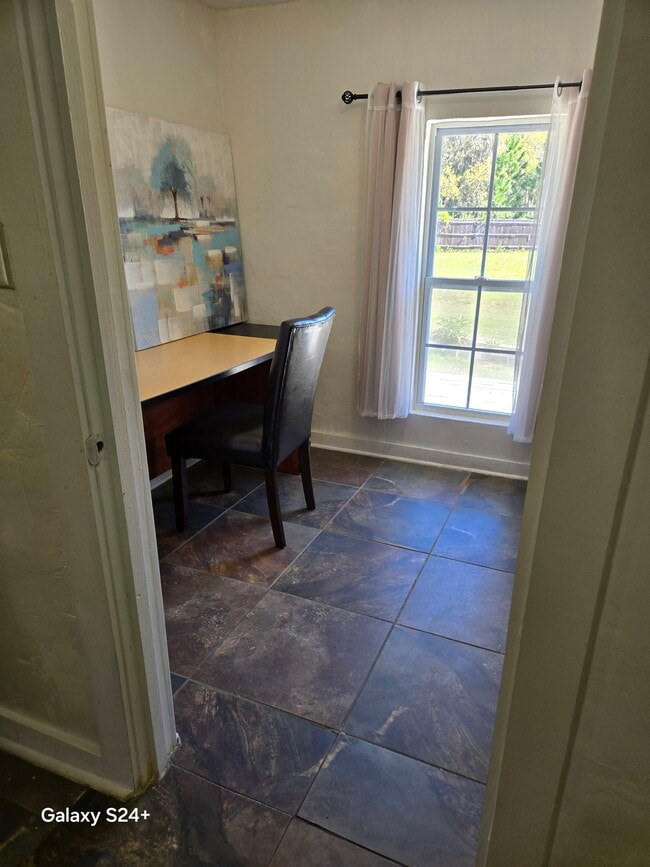 Building Photo - 11423 SW Williston Rd