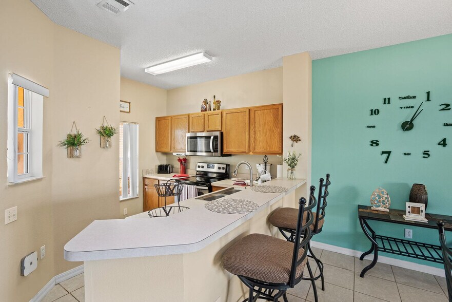 Building Photo - 127 Pompano Beach Dr