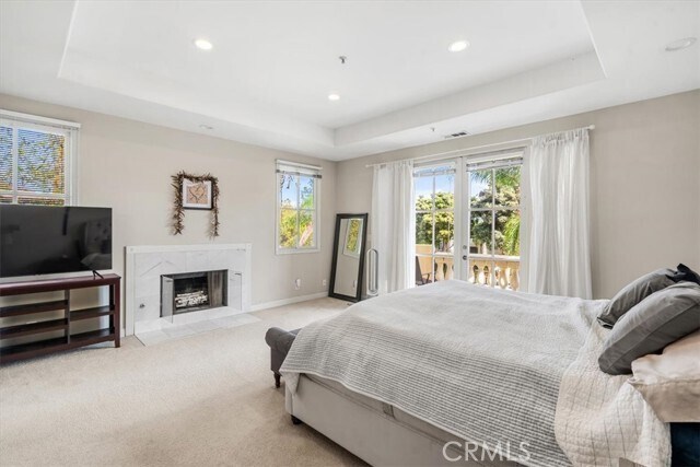 Building Photo - 723 S Broadway