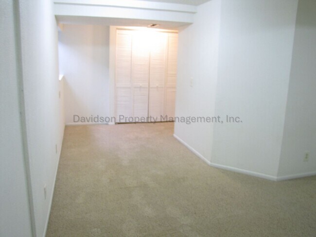 Building Photo - Great 4 bedroom Rancher in Northeast Colorado Springs