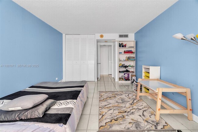 Building Photo - 251 174th St