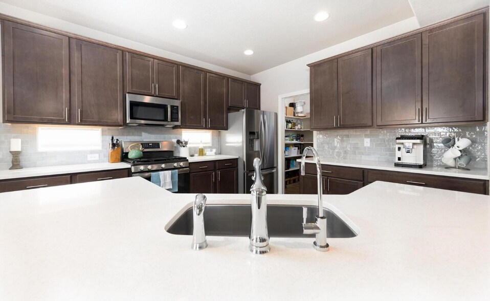 Building Photo - 9709 Quietwalk Ln