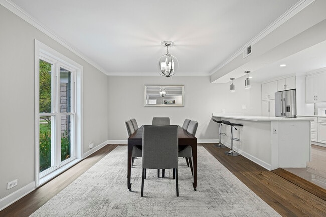 Building Photo - 930 Harvard Ct