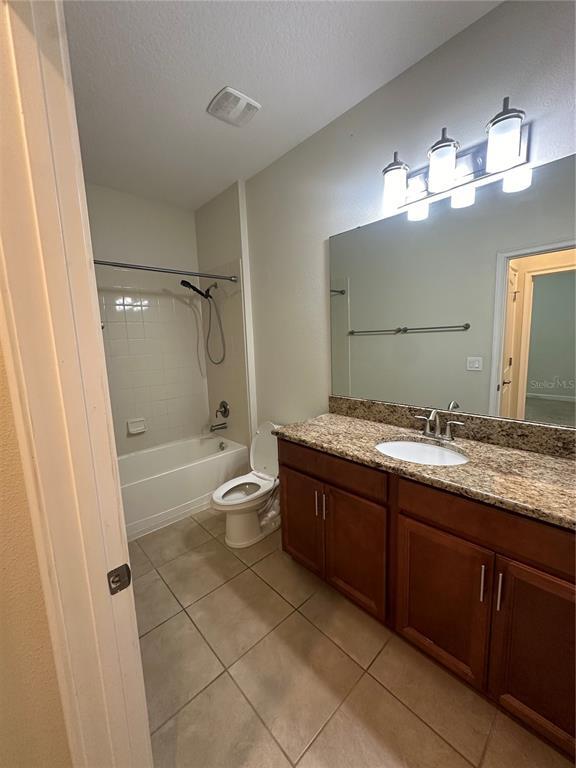 Building Photo - 10132 Lovegrass Ln