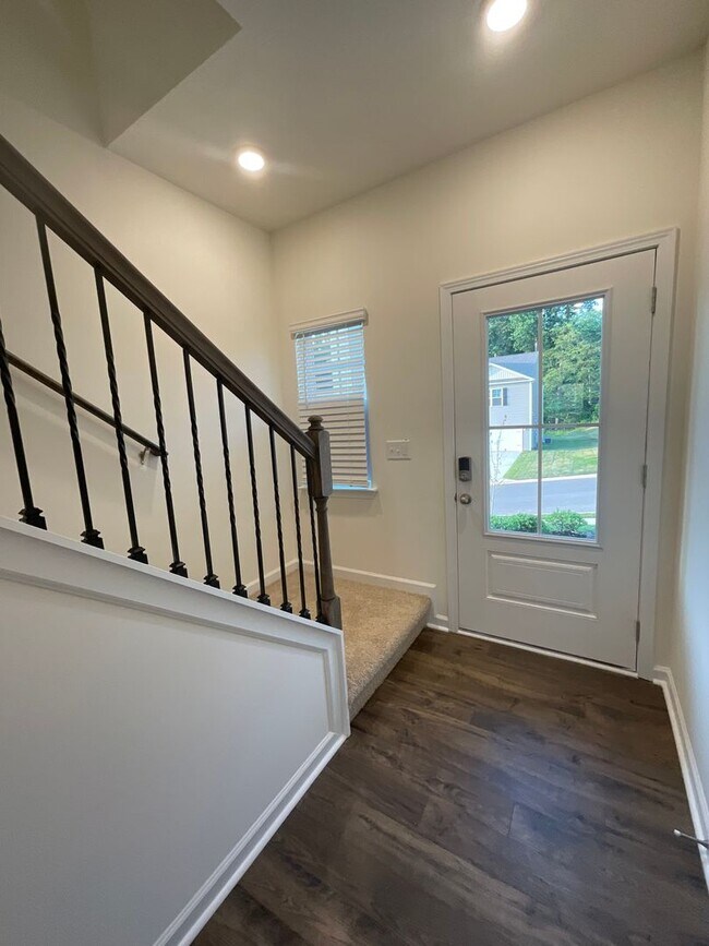 Building Photo - Nice 3 bedroom/2 bath - East Morristown