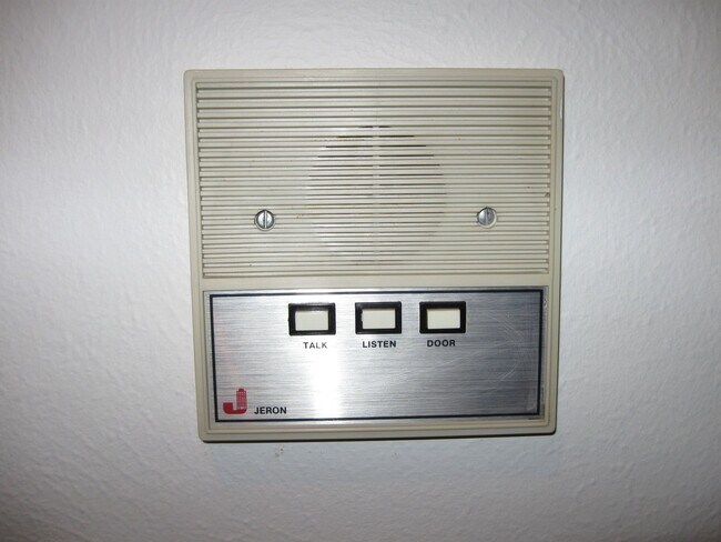 Building Photo - **Application Pending**  Pier Point Village - 2 Bedrooms, 2 Bathrooms (13OX#B-101)