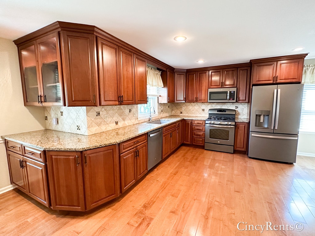 Building Photo - 6463 Oldbarn Ct