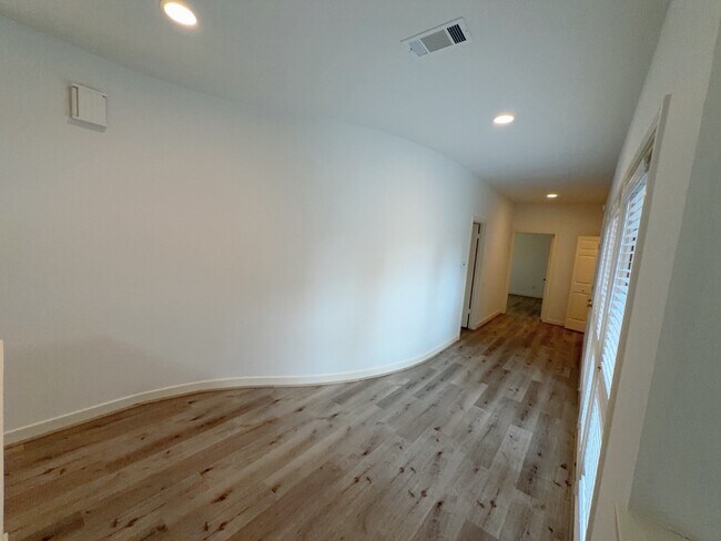 Building Photo - 11852 Taylorcrest Rd