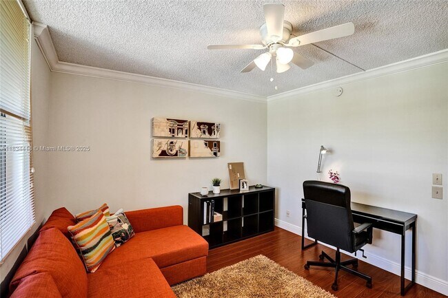 Building Photo - 370 NW 76th Ave