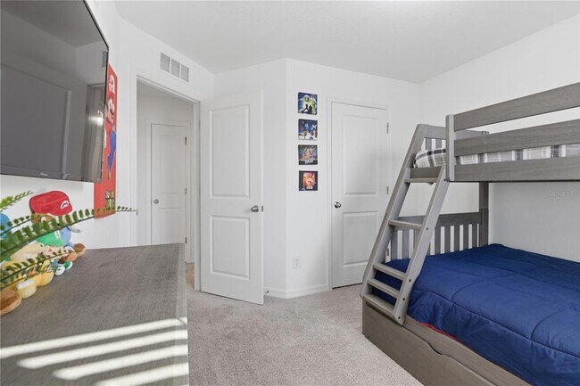 Building Photo - 710 Longboat Dr