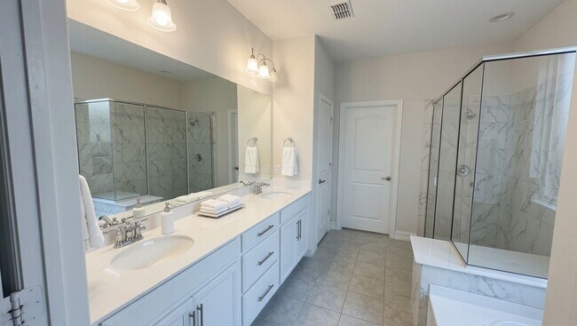 Building Photo - Spacious Home In Mansfield School District Ready For Move-In