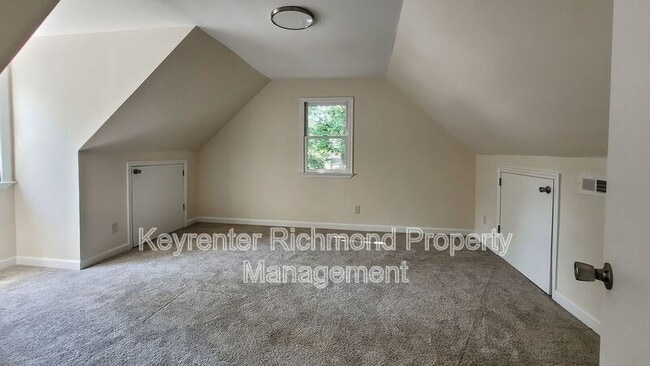 Building Photo - 14304 Ramblewood Dr