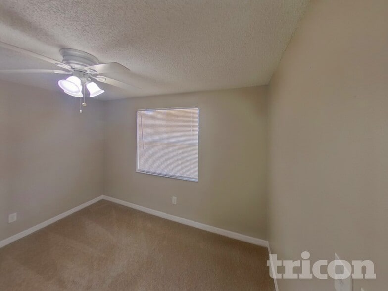 Building Photo - 804 Briarcliff Dr