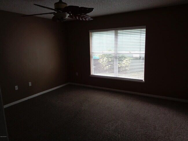 Building Photo - 1677 Sawgrass Dr SW