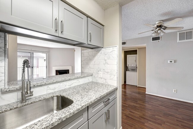 Building Photo - 2120 El Paseo St