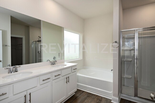 Building Photo - 14543 Dayton Cir