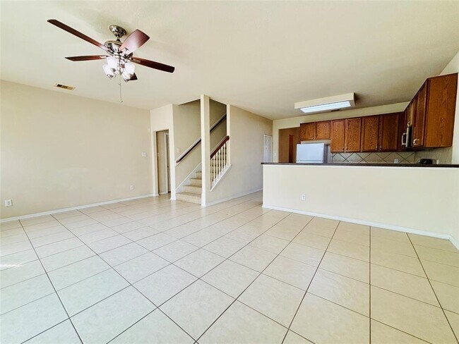 Building Photo - 14851 Fir Knoll Way