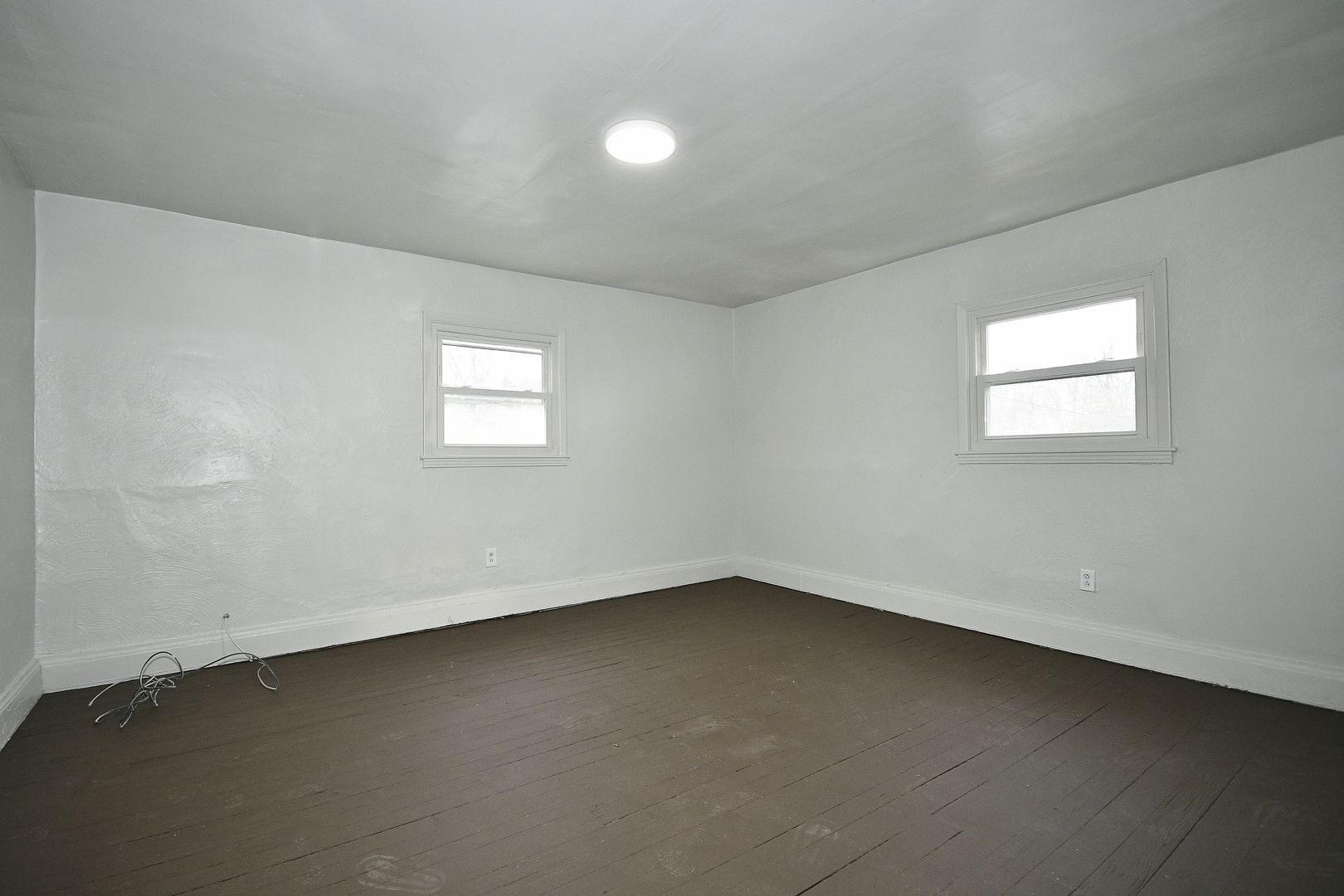 Building Photo - 1243 Evans Ave