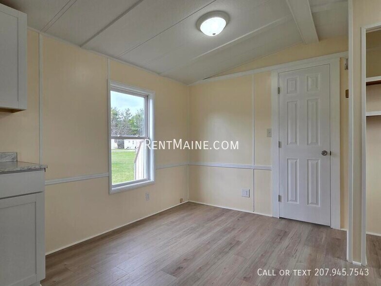 Building Photo - 41 Hatch St