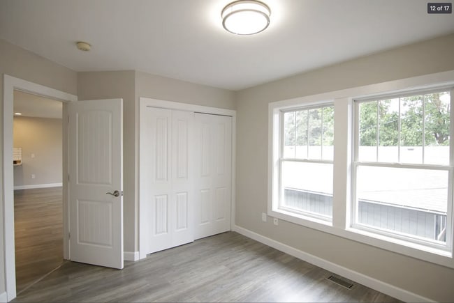 Building Photo - 1126/1128 E 29th Ave