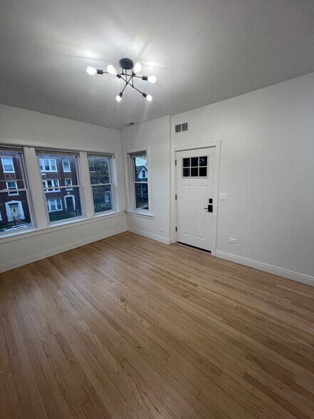 keypad door access - 2836 W 40th St