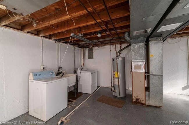 Building Photo - 44543 Savery Dr