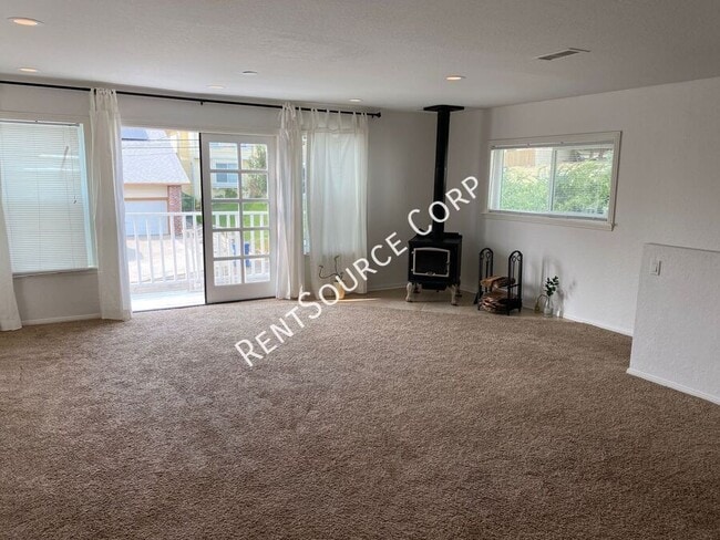 Building Photo - 43328 Lookabout Rd