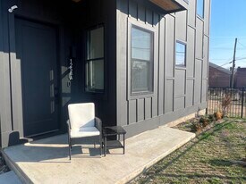 Building Photo - 1258 1st Ave S