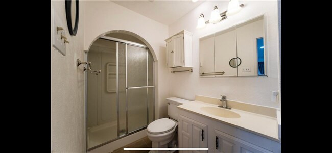 Building Photo - 6403 Apache Ct