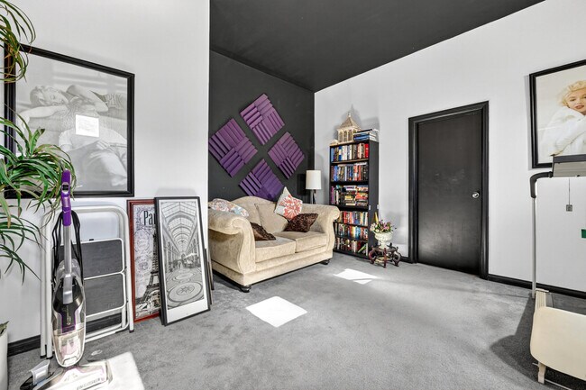 Building Photo - 74068 Jeri Ln