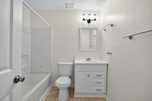 Building Photo - 3306 Brookshire Ct