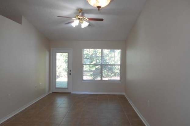 Building Photo - 2232 Trailwood Dr
