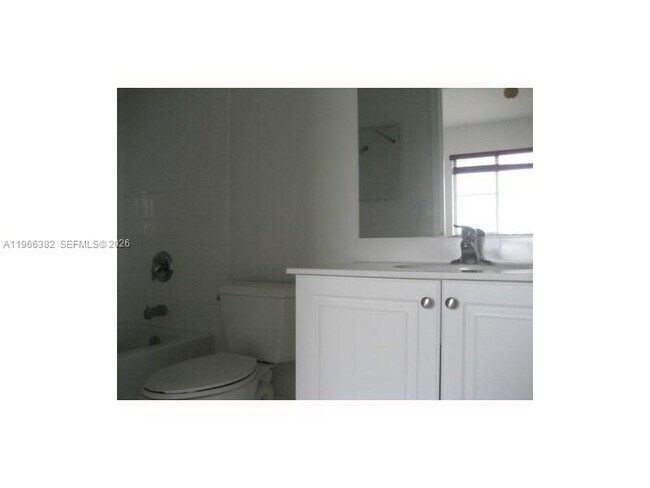 Building Photo - 2779 SW 82nd Ave