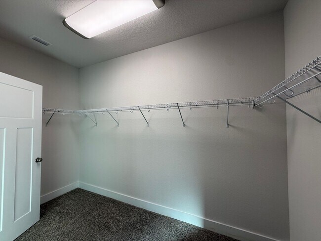 Building Photo - 6124 Cherry Hill Cir