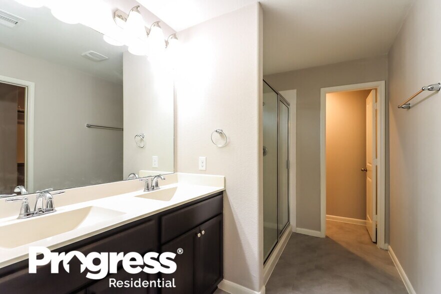 Building Photo - 1958 Bravos Manor Ln