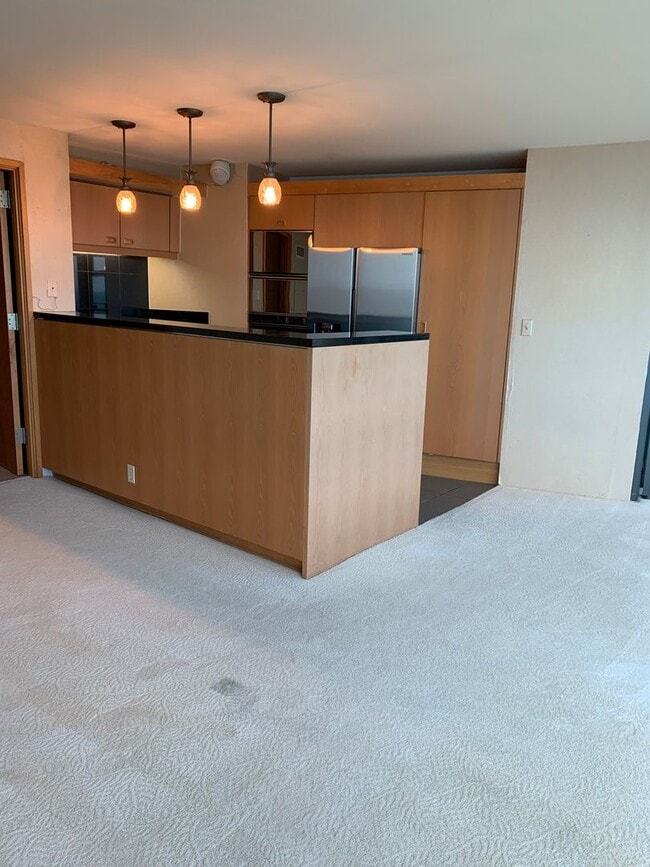 Building Photo - Luxury Unfurnished 2BR/2BA at Nauru Tower (Ala Moana/Kakaako)