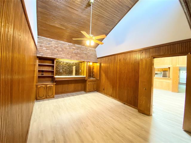 Building Photo - 2023 Springwood Pl