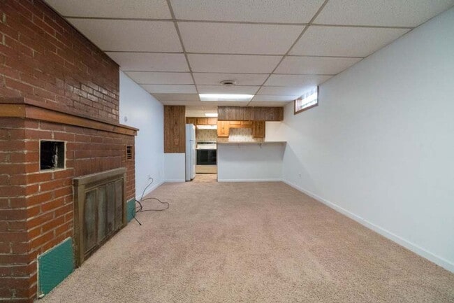 Building Photo - 2503 Iowa St