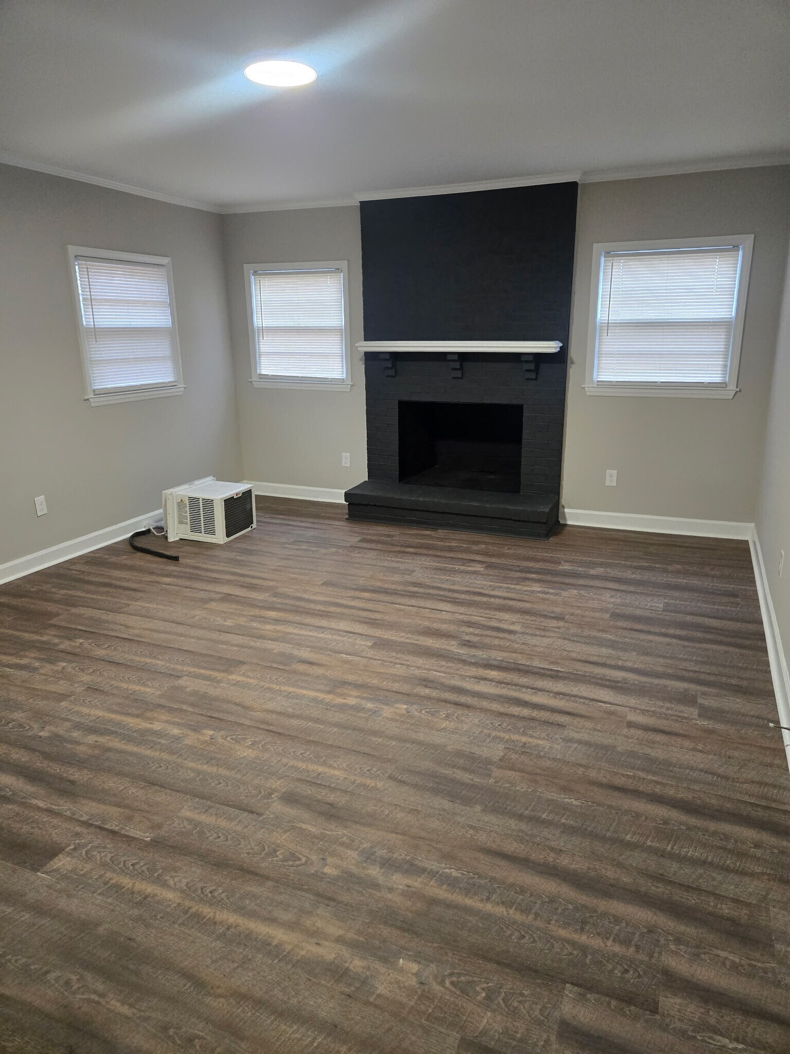 Building Photo - 2218 Lakeland Rd